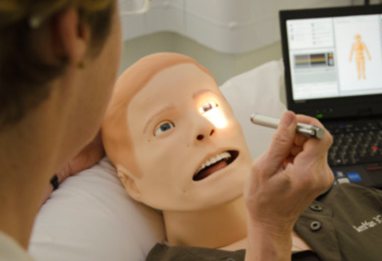 Student working with SimMan 3G